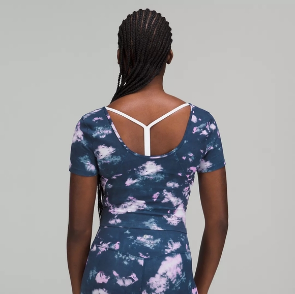 NWT lululemon Align™ T-Shirt Circulate Tie Dye Mineral Blue Multi Size 12 - Picture 3 of 7